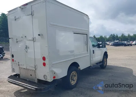 2013 Ford F-250 Xl z USA, uszkodzony, nr VIN 1FDBF2B6XDEB59830